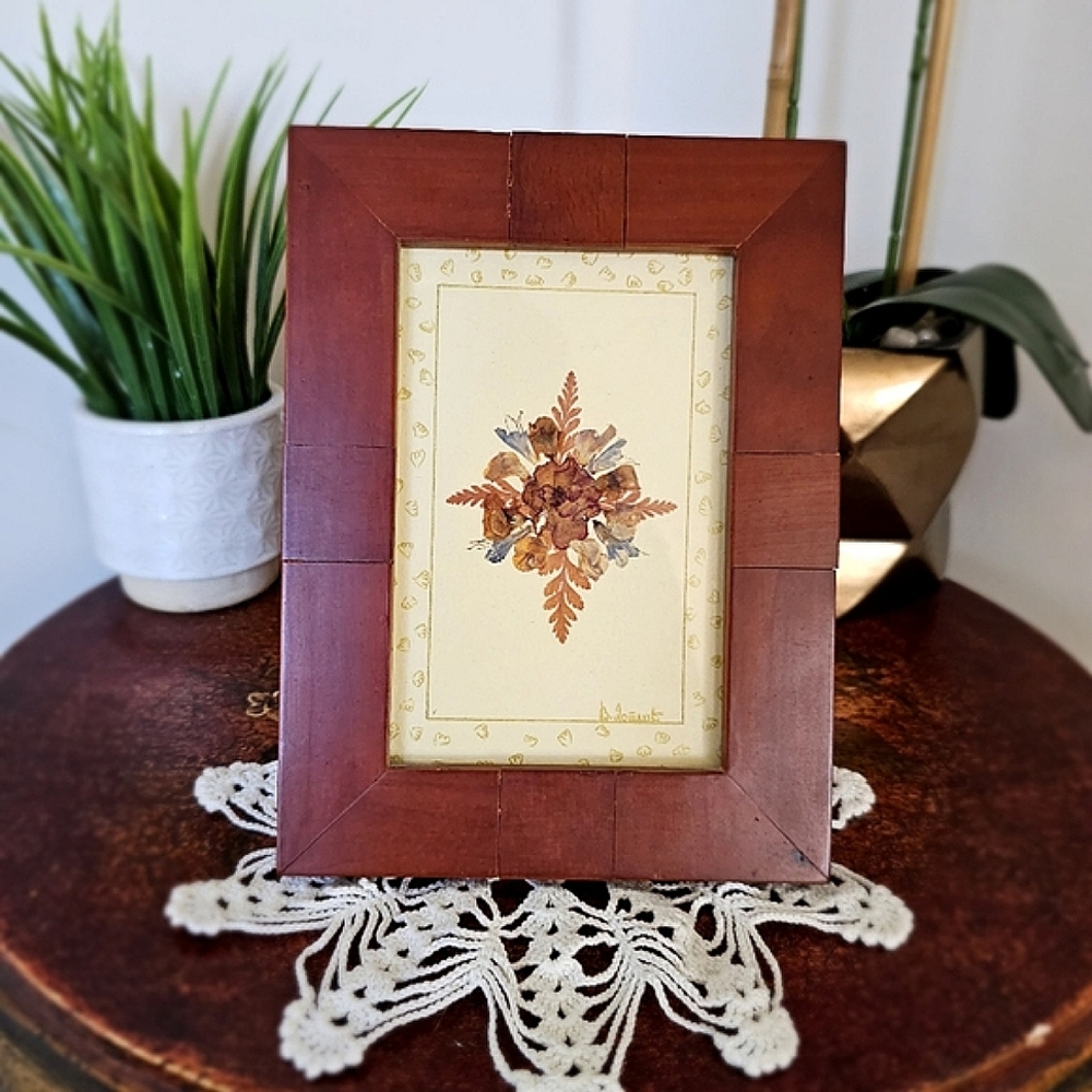 Vintage Handmade Pressed Flower Art Framed Botanical Floral Wall Decor Serbia